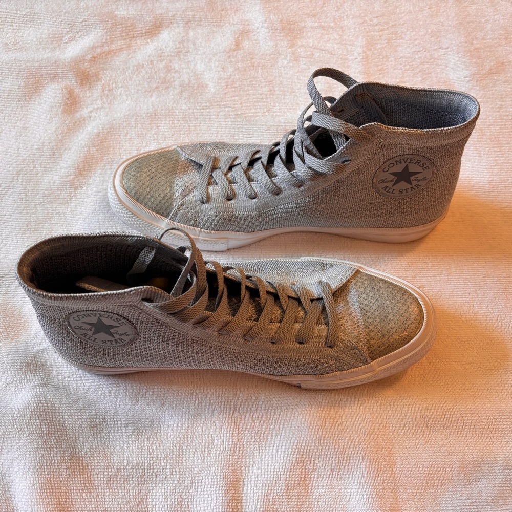 Men’s Converse Chuck Taylor High Top Sneakers - Picture 4 of 8